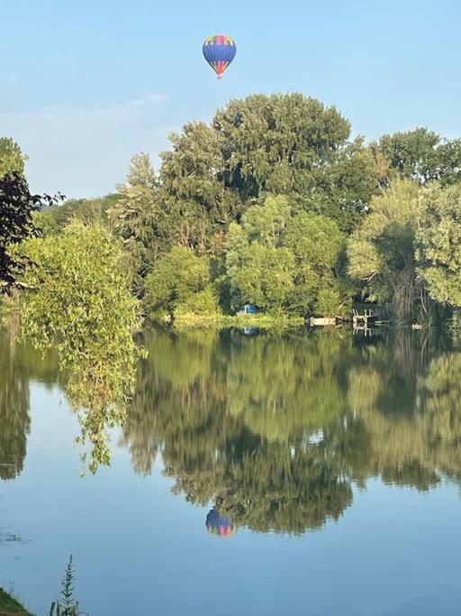 Holiday home Au Bal Des Hirondelles